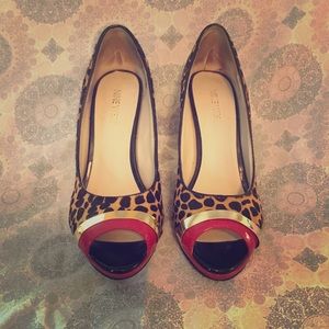 Leopard print red detail Nine West heels sz 6.5M